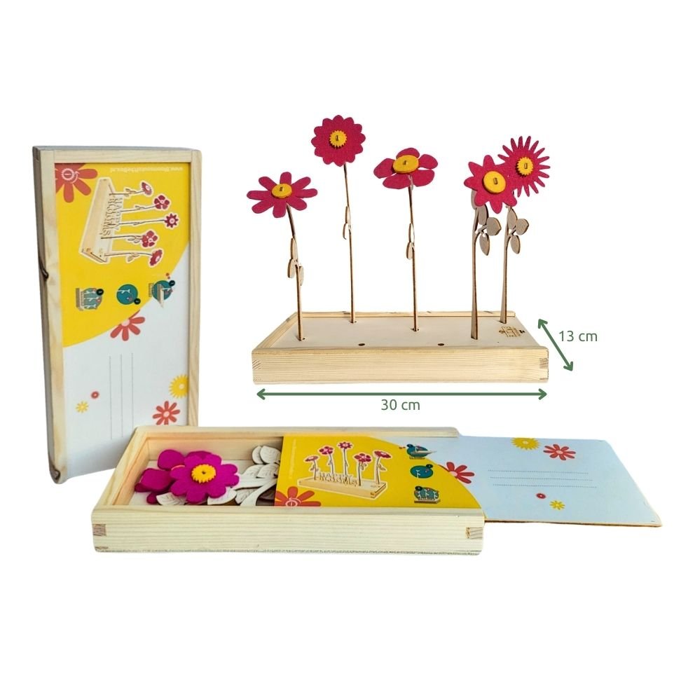 Houten Happy Blooms-Box geopend en gesloten, waarbij de verzendverpakking tegelijk de houder voor de bloemen is.